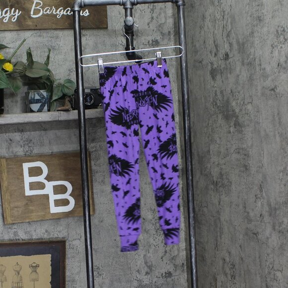 NWT Wednesday Girls Adams Family 2-pc Tight Fit Pajama Set 90311228 Purple 4 - Picture 5 of 9